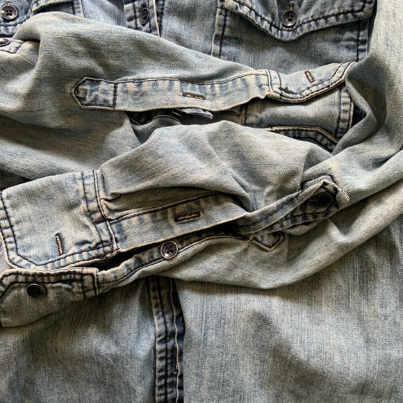 Woman’s long-sleeve button-down shirt - Picture 7 of 10